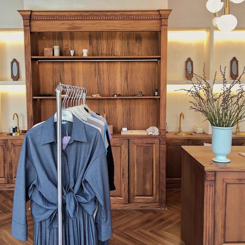 Medieval French Buyer Collecti – обзор и цена Office Furniture Buyers